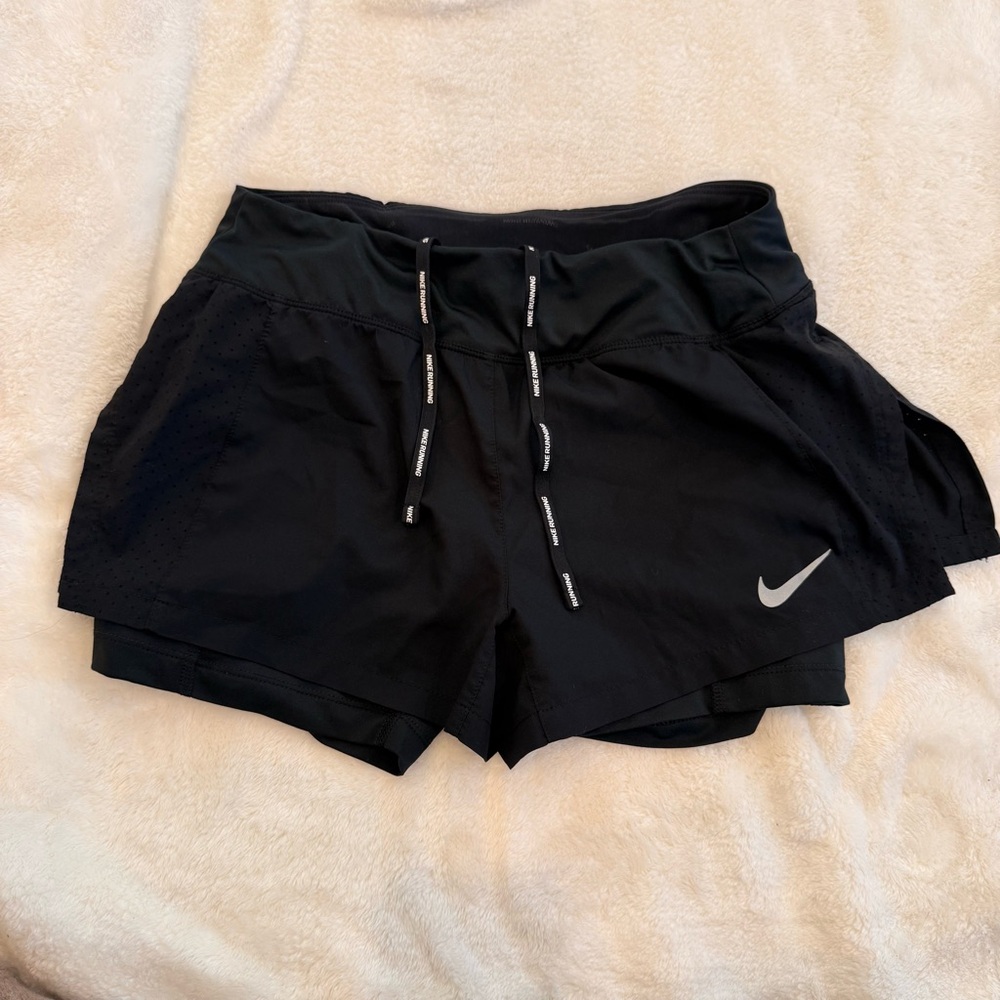 Nike Women's Black Running Shorts with Pockets Small